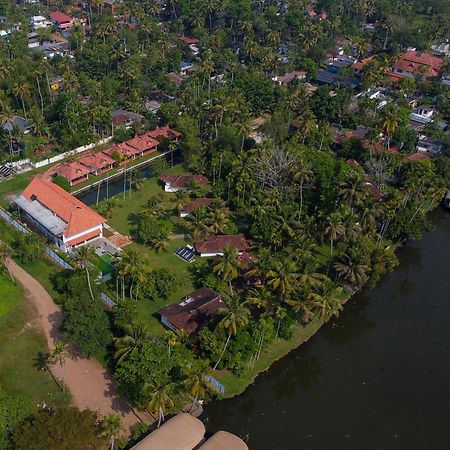 Palmgrove Lake Resort Alappuzha Ngoại thất bức ảnh