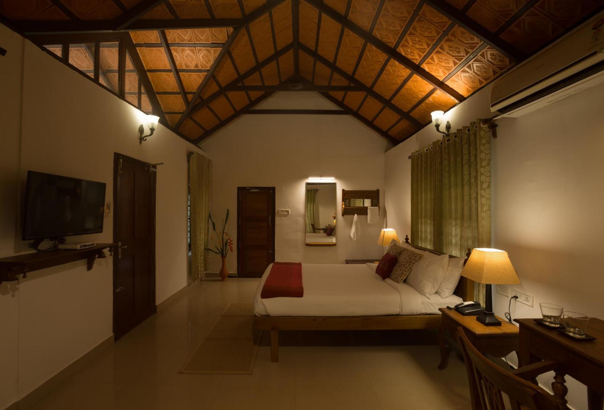 Palmgrove Lake Resort Alappuzha Ngoại thất bức ảnh