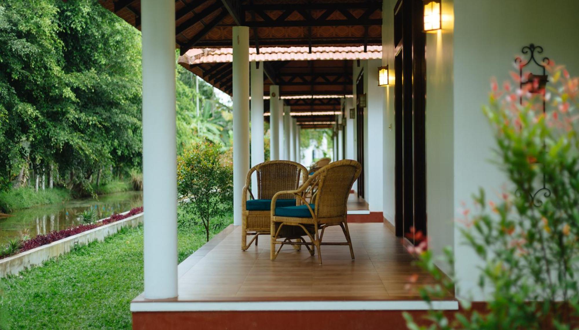 Palmgrove Lake Resort Alappuzha Ngoại thất bức ảnh