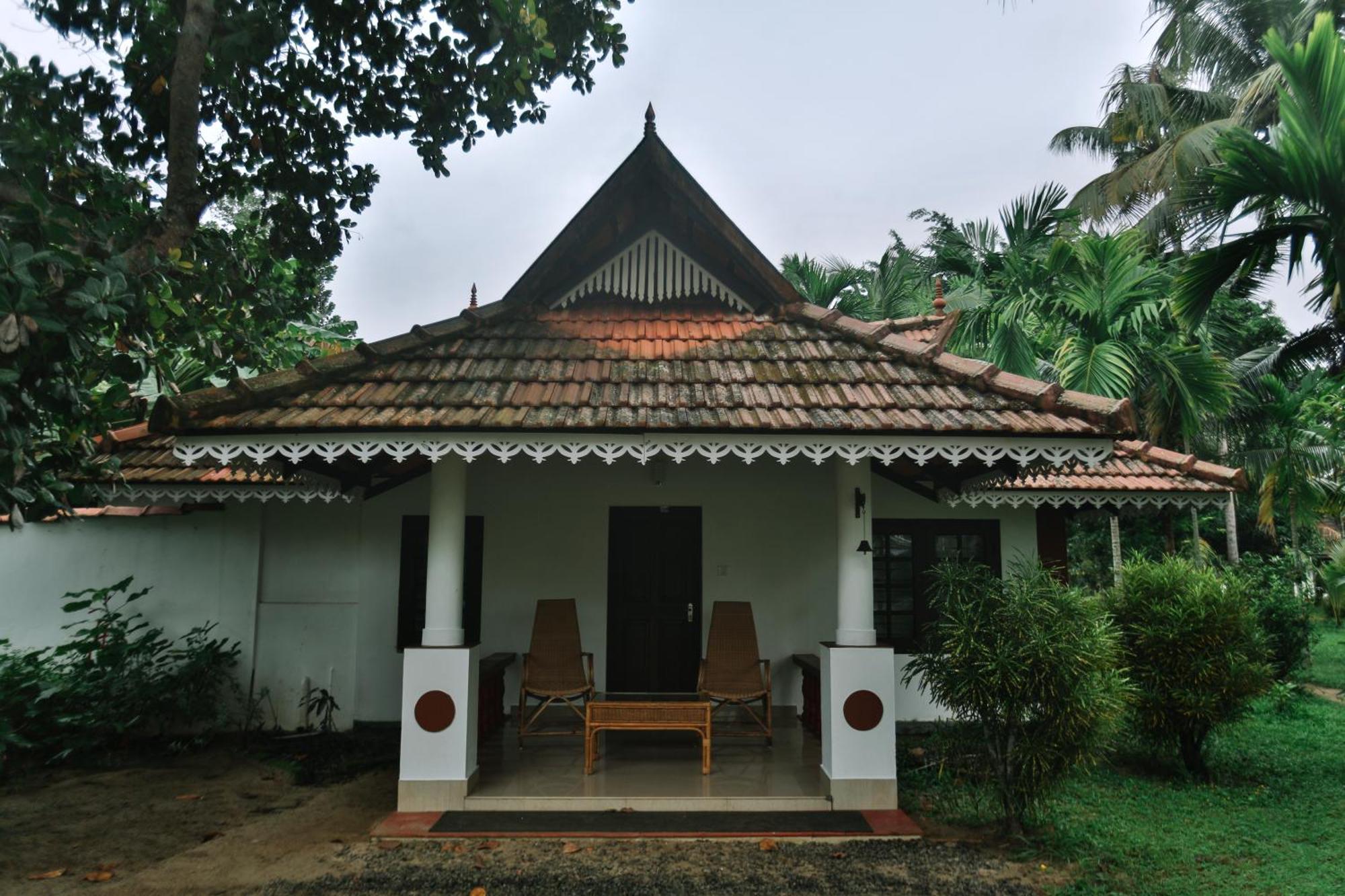 Palmgrove Lake Resort Alappuzha Ngoại thất bức ảnh