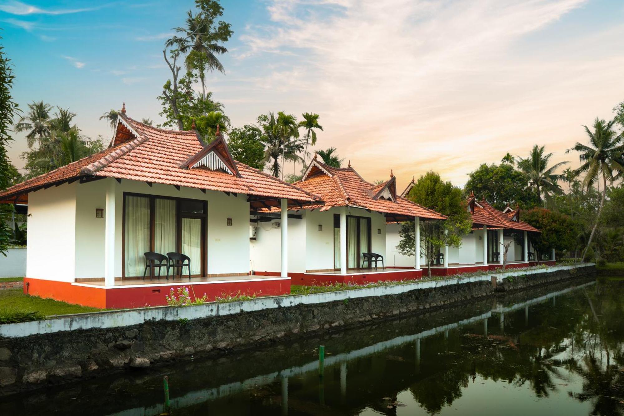 Palmgrove Lake Resort Alappuzha Ngoại thất bức ảnh